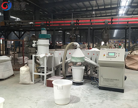 Additieven Automatische het Groeperen het Doseren Machine voor pvc-de Bevloeringsproductielijn van SPC van de Pijpextruder